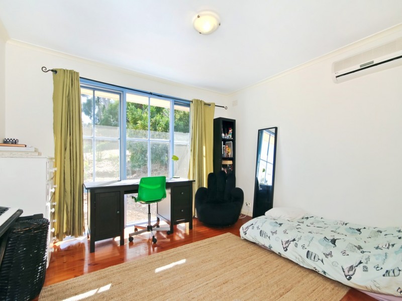 20 Oakdene Crescent, Coromandel Valley SA 5051