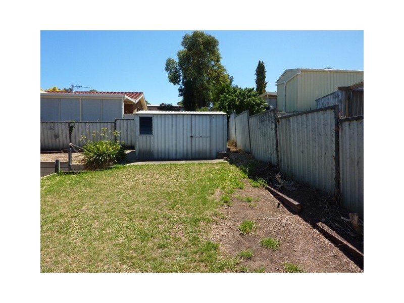 27 MAGNOLIA AVENUE, Happy Valley SA 5159