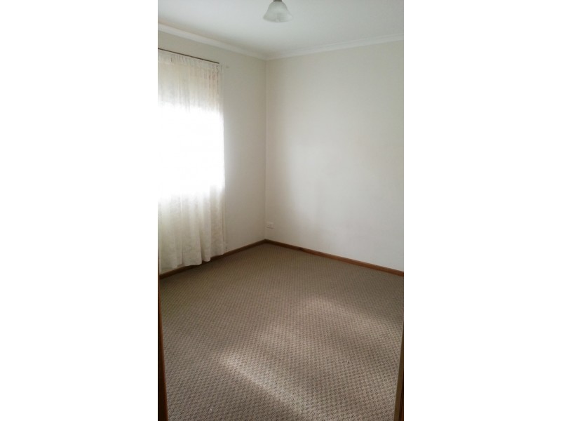 6 Rothschild Street, Woodcroft SA 5162