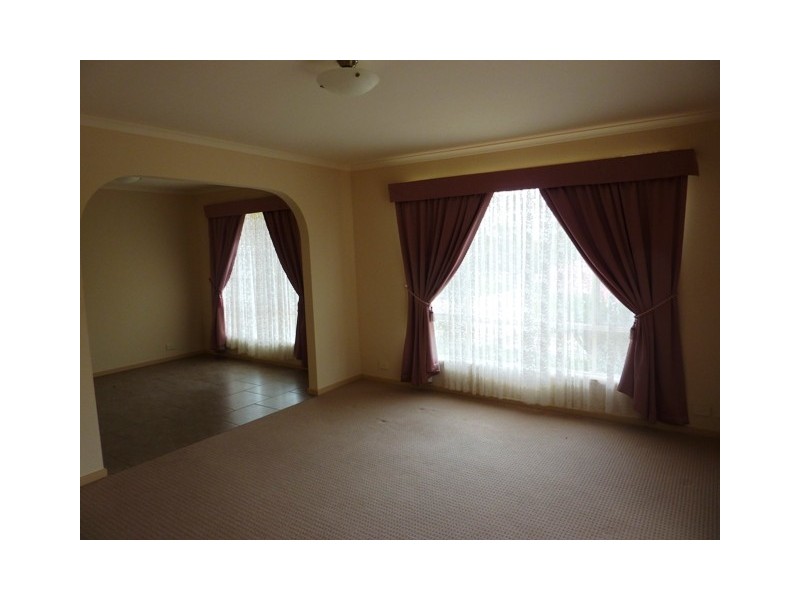 9a Hollyoaks Court, Happy Valley SA 5159