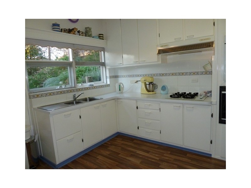 5 Glenwood Drive, Bellevue Heights SA 5050