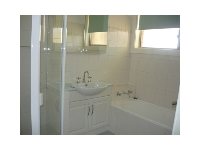 10 Beaconsfield Road, Eden Hills SA 5050