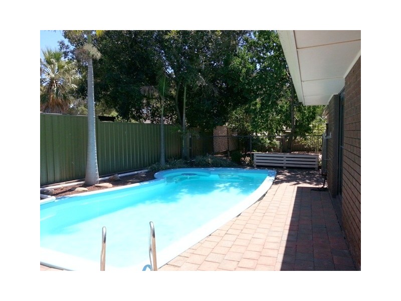 4 Hub Drive, Aberfoyle Park SA 5159