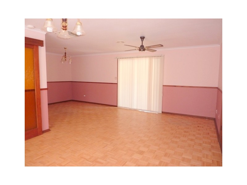 4 Hub Drive, Aberfoyle Park SA 5159