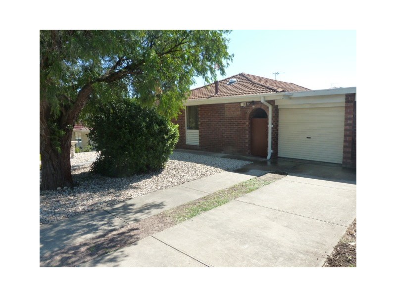 42 Columbia Crescent, Hallett Cove SA 5158