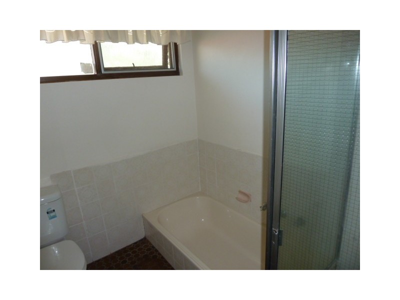 42 Columbia Crescent, Hallett Cove SA 5158