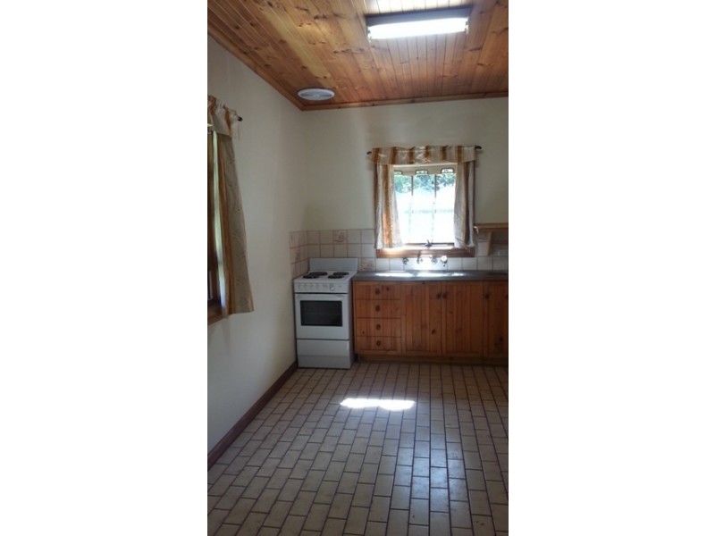 16 Deane Avenue, Belair SA 5052