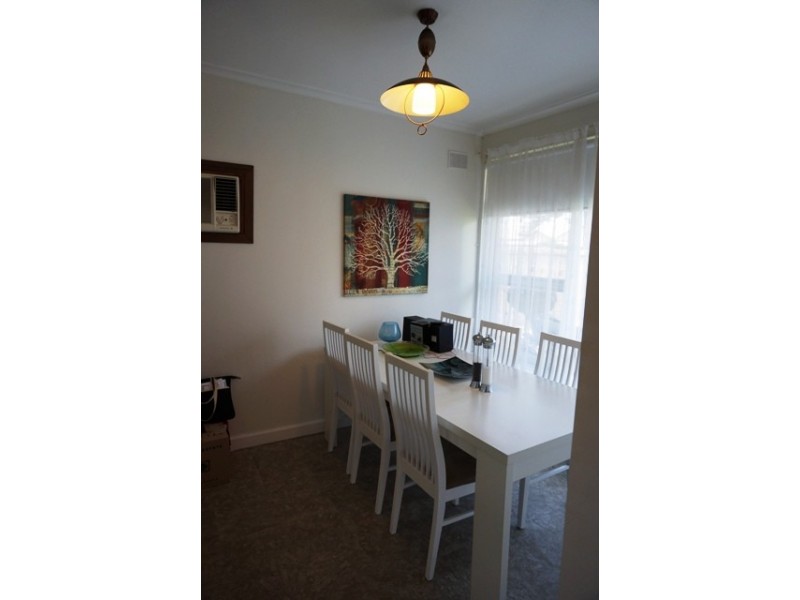 1/9 Broadway, Glenelg SA 5045