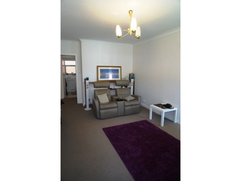 1/9 Broadway, Glenelg SA 5045