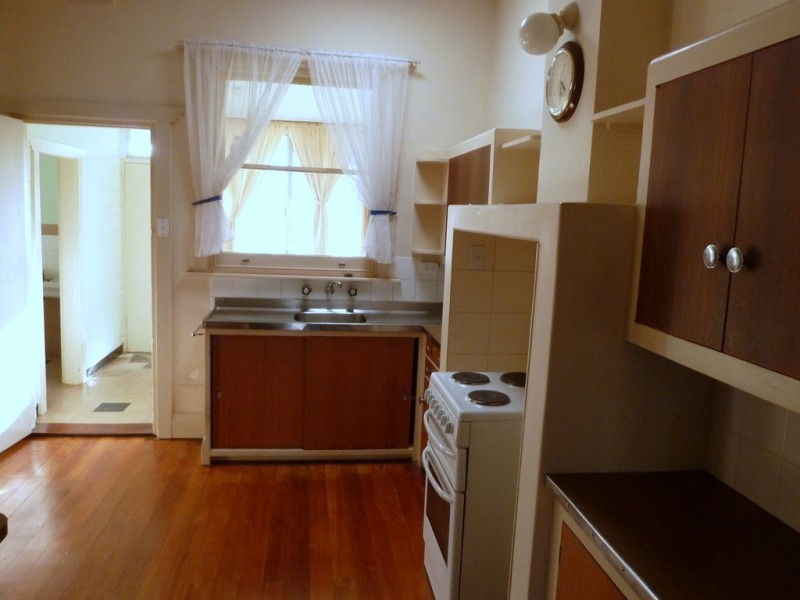 24 Narkunda Street, Glandore SA 5037