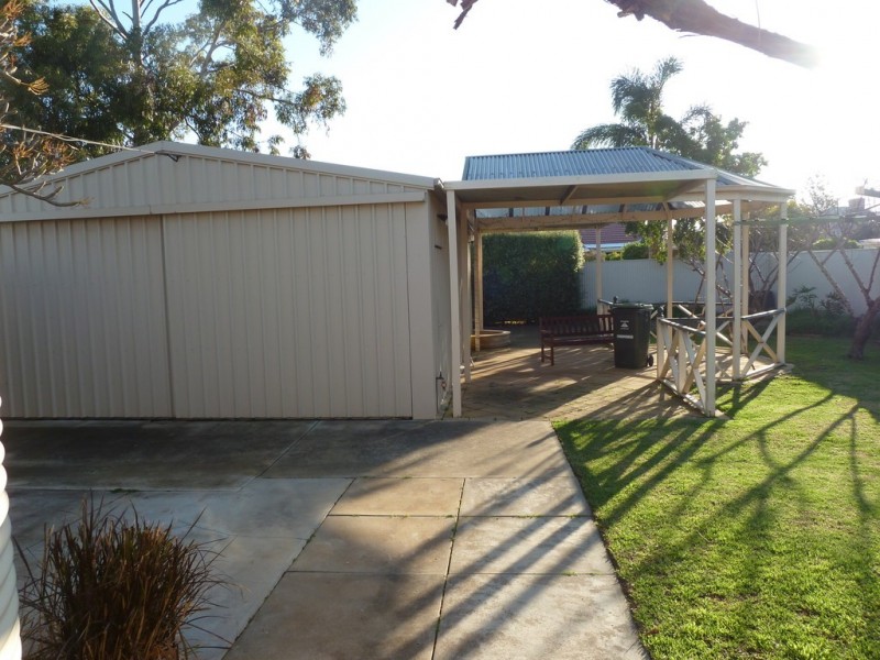 24 Narkunda Street, Glandore SA 5037