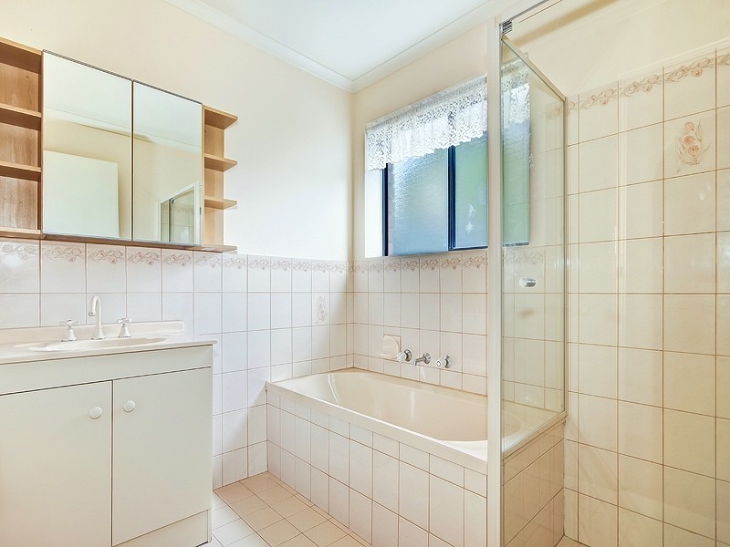 6/48 Sunnymeade Drive, Aberfoyle Park SA 5159