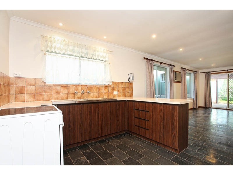 16 Basedows Street, Happy Valley SA 5159