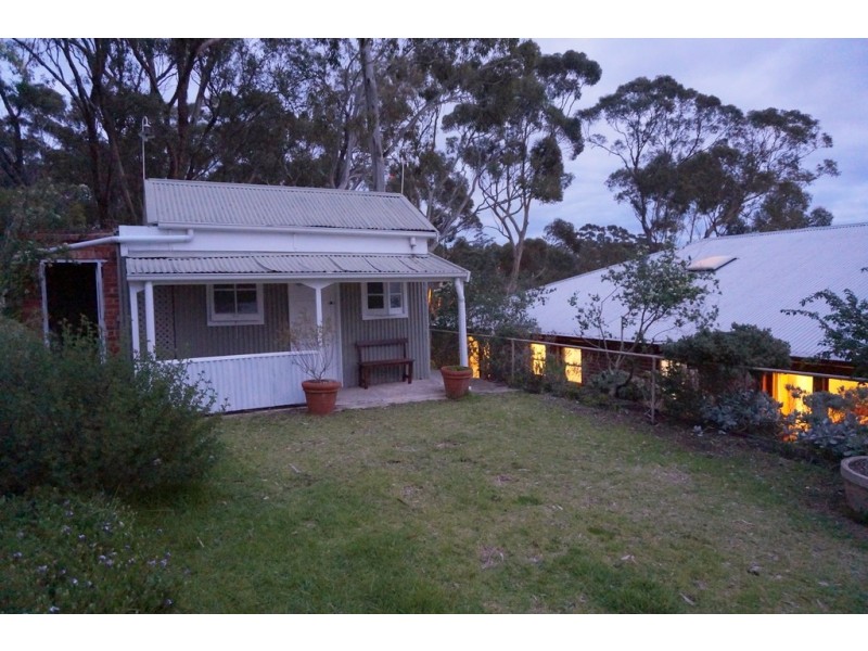 14 Serpentine Road, Belair SA 5052