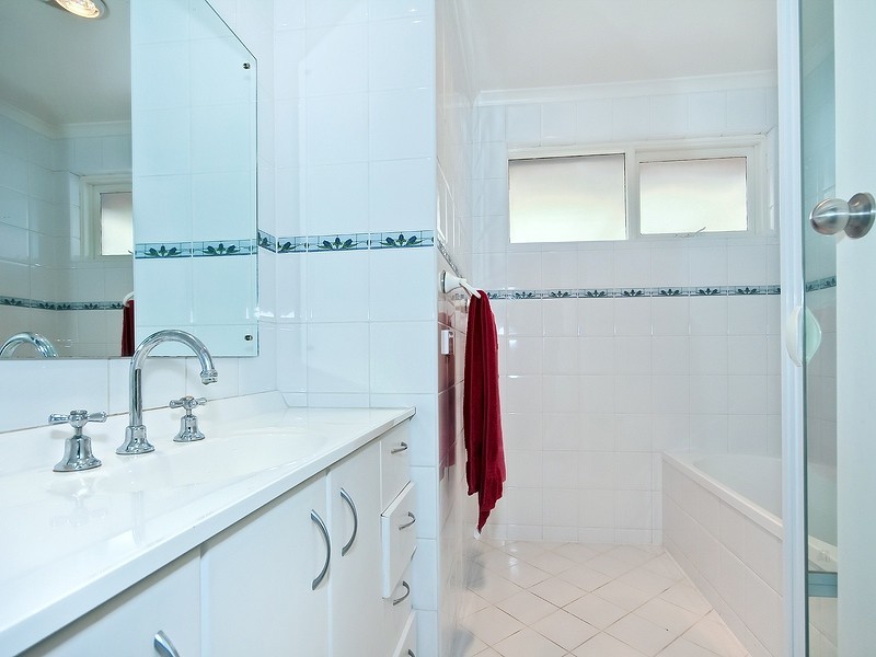 18 Lilford Way, Flagstaff Hill SA 5159