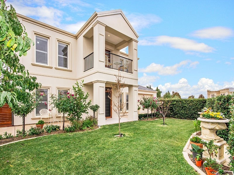 15 Rogerson Cct, Craigburn Farm SA 5051