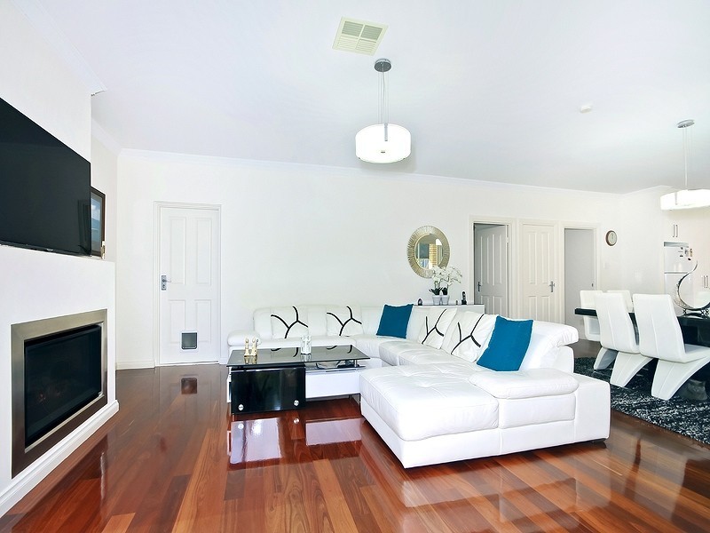 15 Rogerson Cct, Craigburn Farm SA 5051