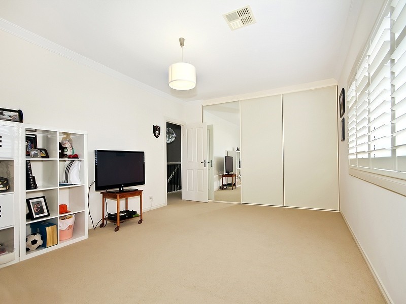 15 Rogerson Cct, Craigburn Farm SA 5051