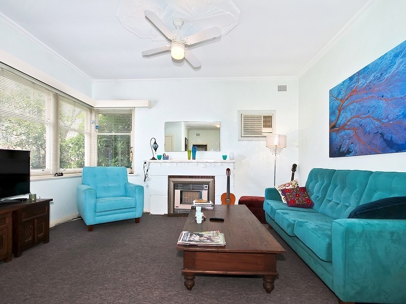 1 Helmsdale Avenue, Glengowrie SA 5044