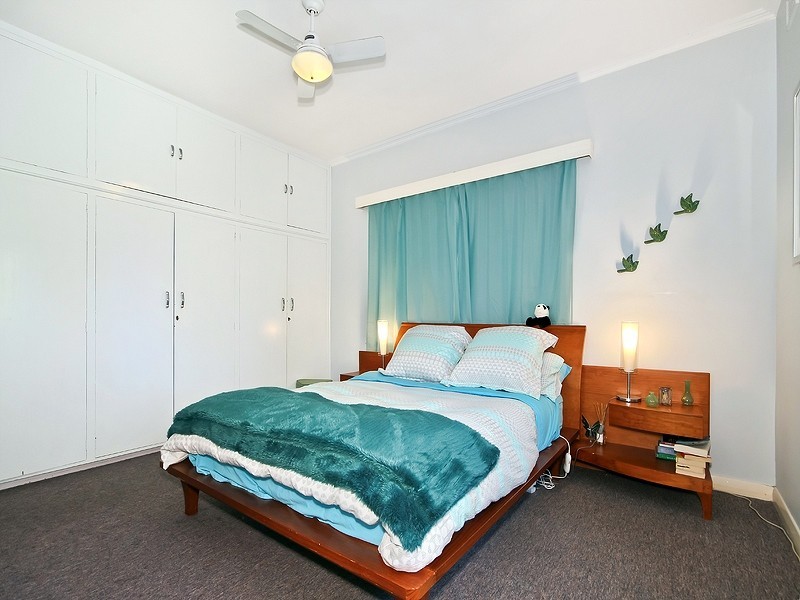 1 Helmsdale Avenue, Glengowrie SA 5044