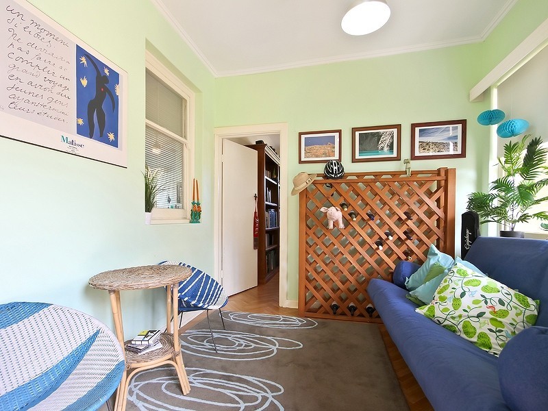 1 Helmsdale Avenue, Glengowrie SA 5044
