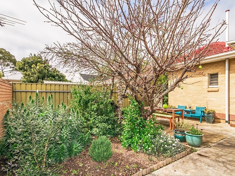 1 Helmsdale Avenue, Glengowrie SA 5044