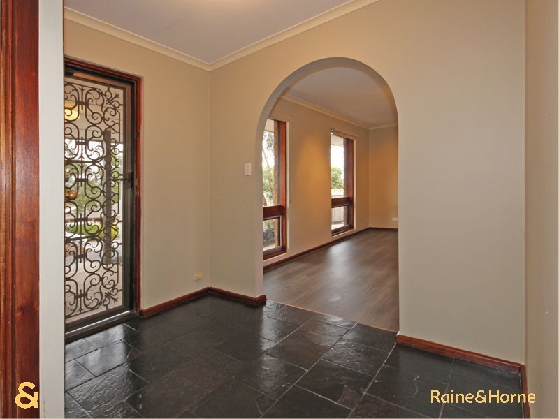 3 Torben Road, Aberfoyle Park SA 5159