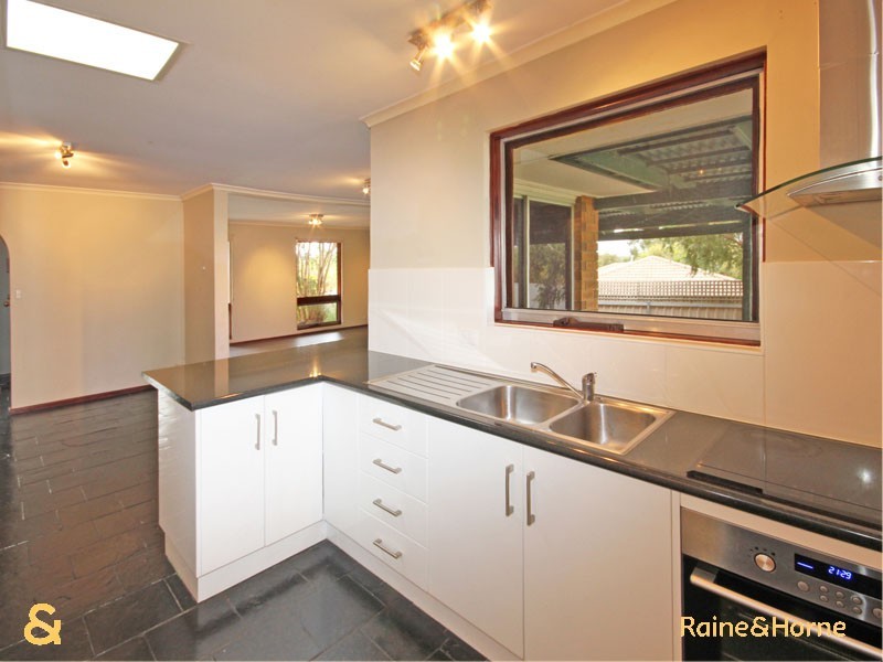 3 Torben Road, Aberfoyle Park SA 5159