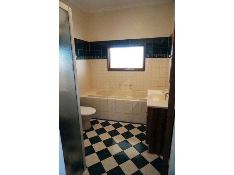 17 Louis Avenue, Hawthorndene SA 5051