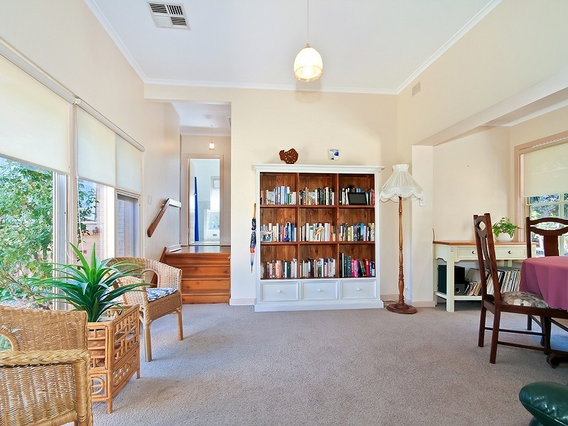 7 Deepdene Avenue, Bellevue Heights SA 5050