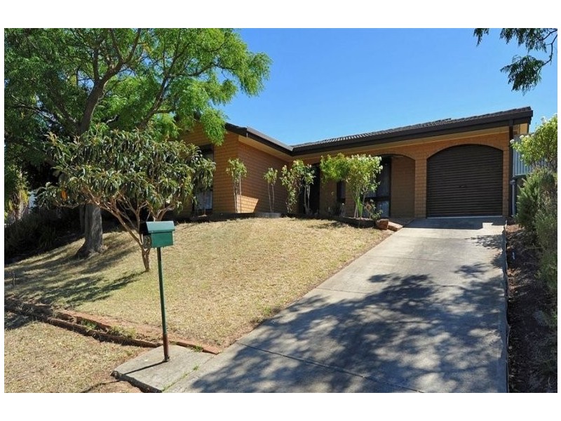 29 Serenade Crescent, Aberfoyle Park SA 5159