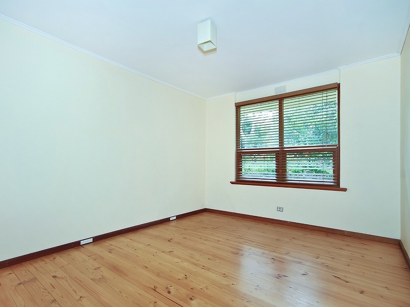 54 Glenwood Drive, Bellevue Heights SA 5050