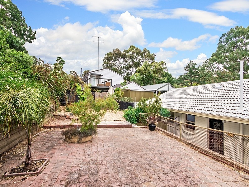 54 Glenwood Drive, Bellevue Heights SA 5050