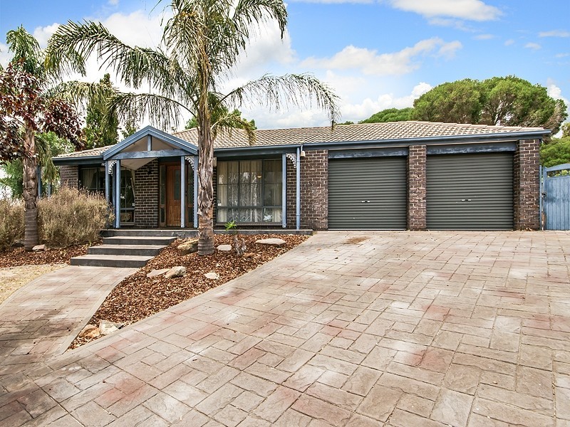 2 Huon Court, Flagstaff Hill SA 5159