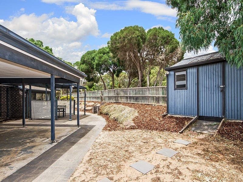 2 Huon Court, Flagstaff Hill SA 5159
