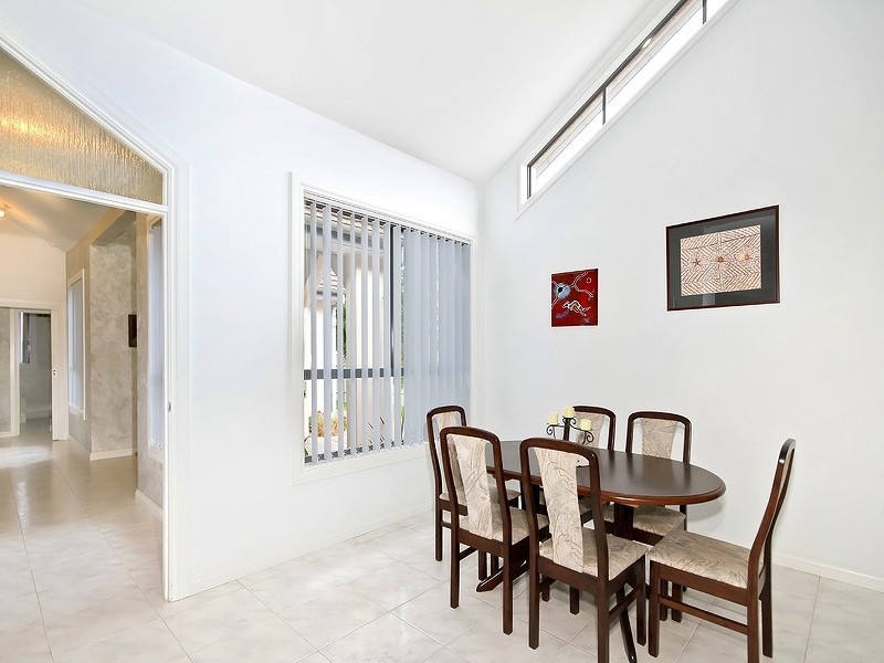 10 Bushland Drive, Aberfoyle Park SA 5159