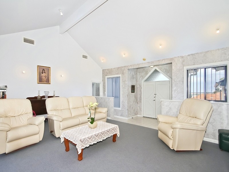 10 Bushland Drive, Aberfoyle Park SA 5159