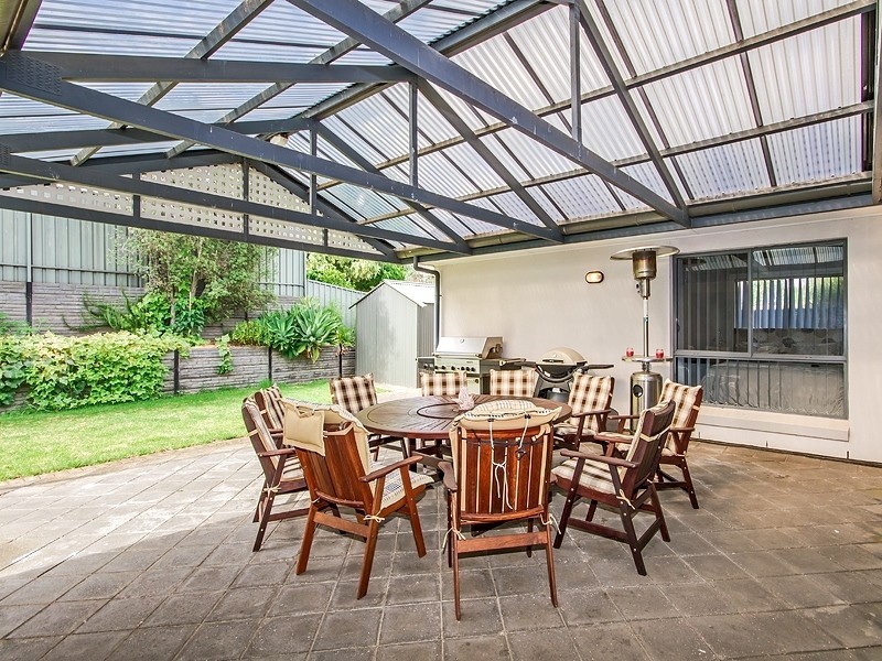 10 Bushland Drive, Aberfoyle Park SA 5159