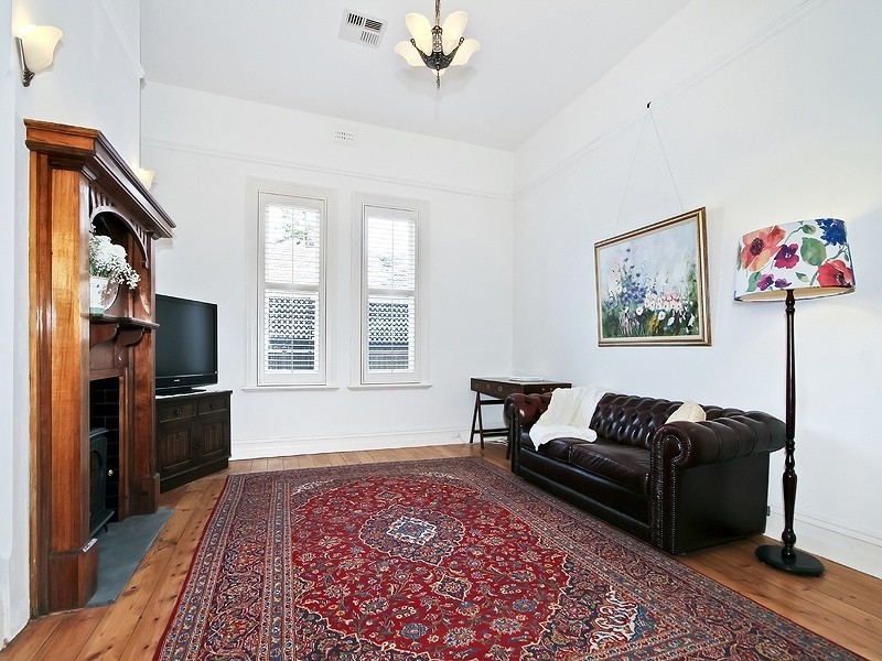 34 Penzance Street, Glenelg SA 5045