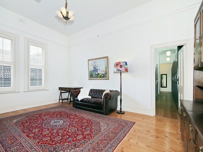 34 Penzance Street, Glenelg SA 5045