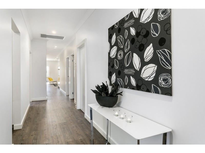 4 Park Street, Glandore SA 5037