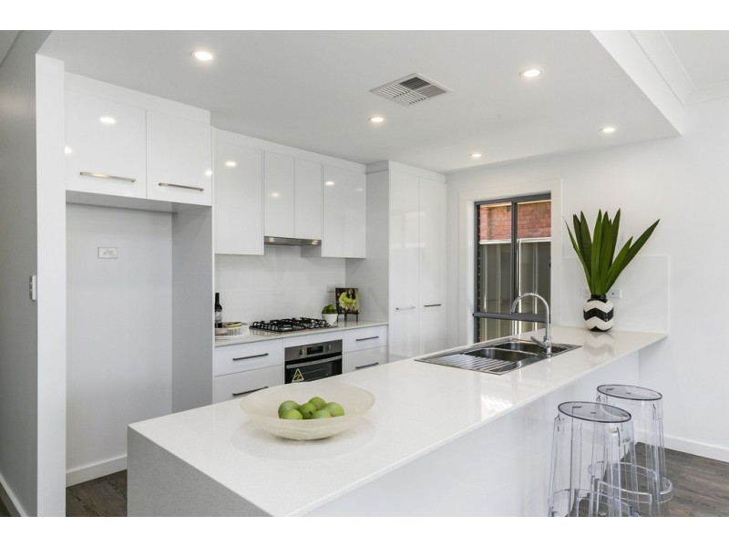 4 Park Street, Glandore SA 5037
