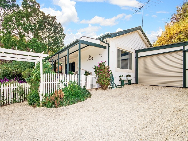 8 Crane Avenue, Coromandel Valley SA 5051