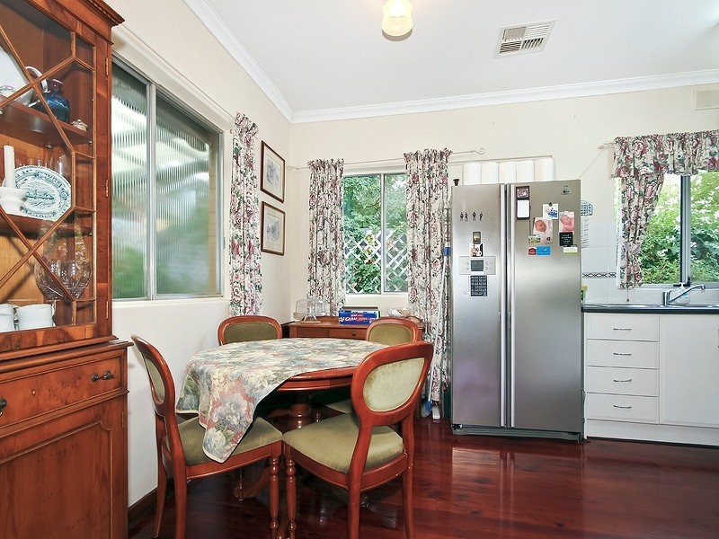 8 Crane Avenue, Coromandel Valley SA 5051