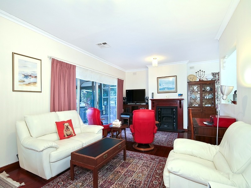 8 Crane Avenue, Coromandel Valley SA 5051