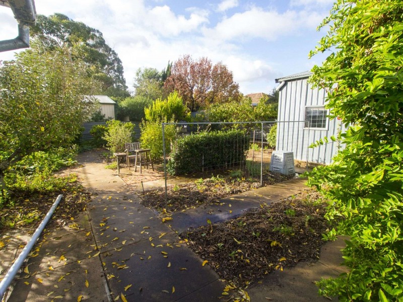 72 Avenue Road, Clarence Gardens SA 5039