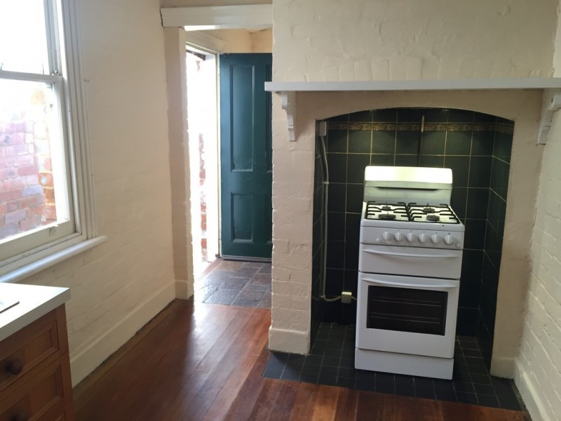 18 NIXON STREET, Sandy Bay TAS 7005