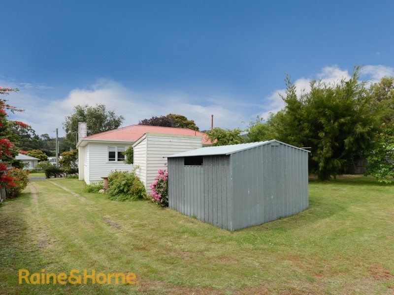 9 Erebus Street, Warrane TAS 7018