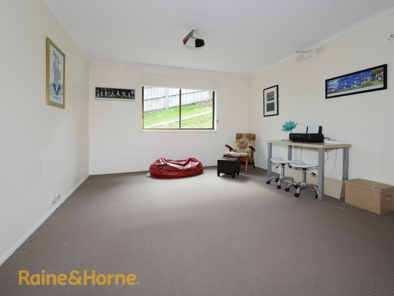 33 Sherwood Court, Lindisfarne TAS 7015