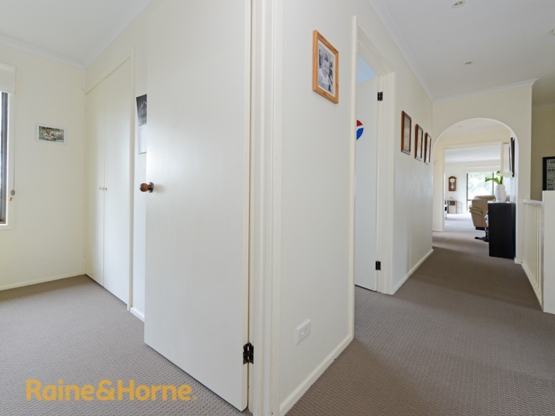 33 Sherwood Court, Lindisfarne TAS 7015